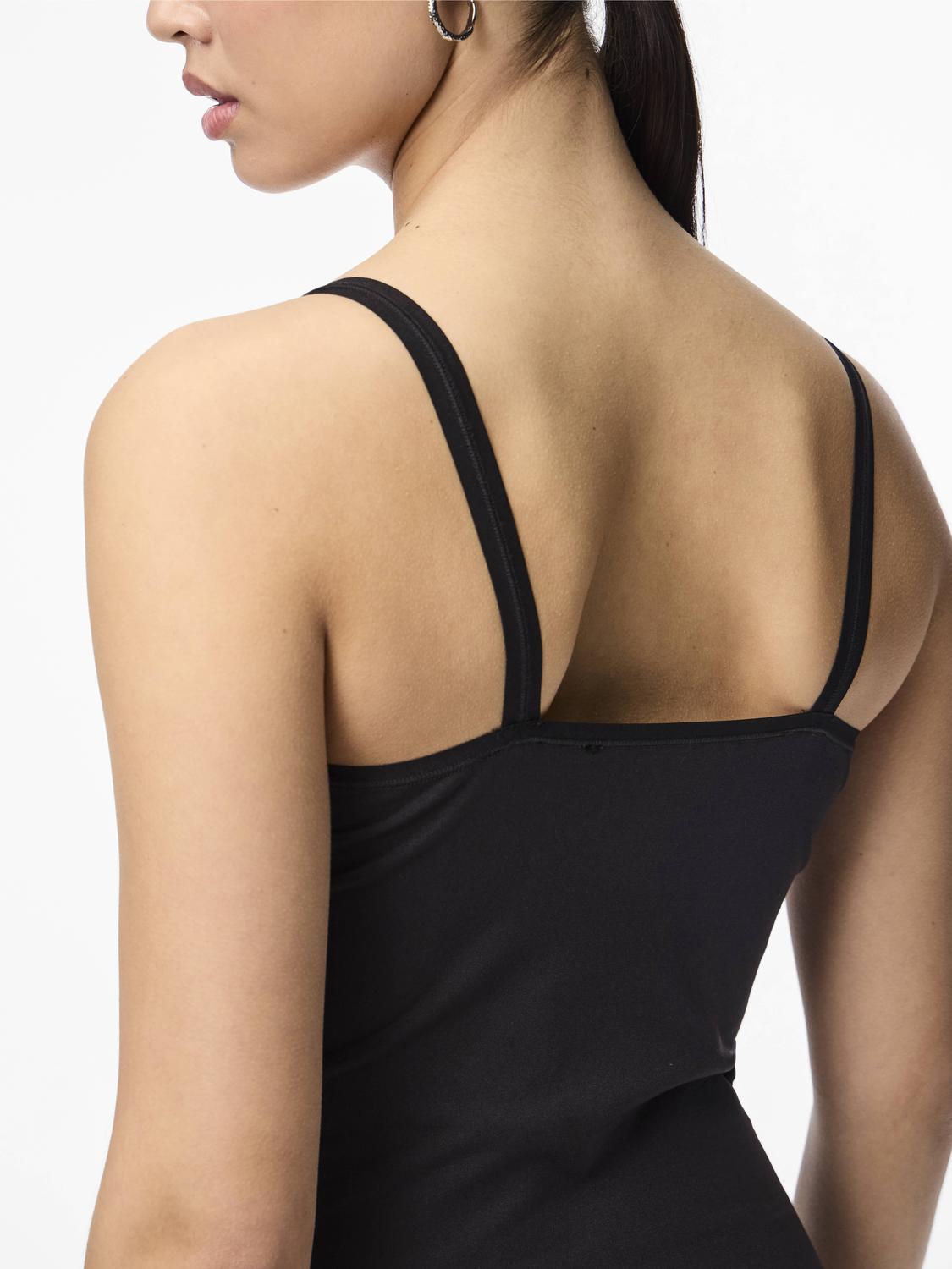 model_shot-detail